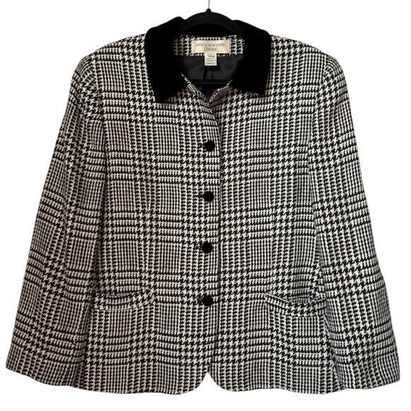 Vintage Jones New York Black Velvet and white houndstooth Coat size large - Picture 1 of 11